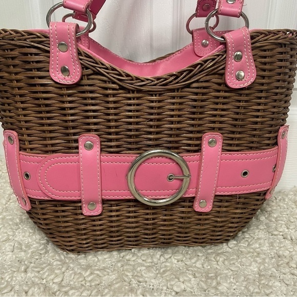 Vintage Y2K Wicker Basket with Pink Detailing Purse Bag - Picture 2 of 9
